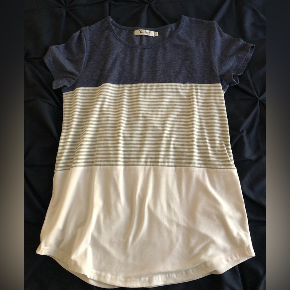 Women’s Short Sleeve Top